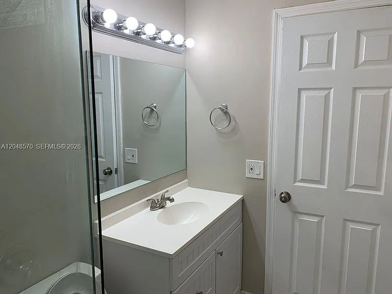 6317 SW 18th St #1 — Photo 17