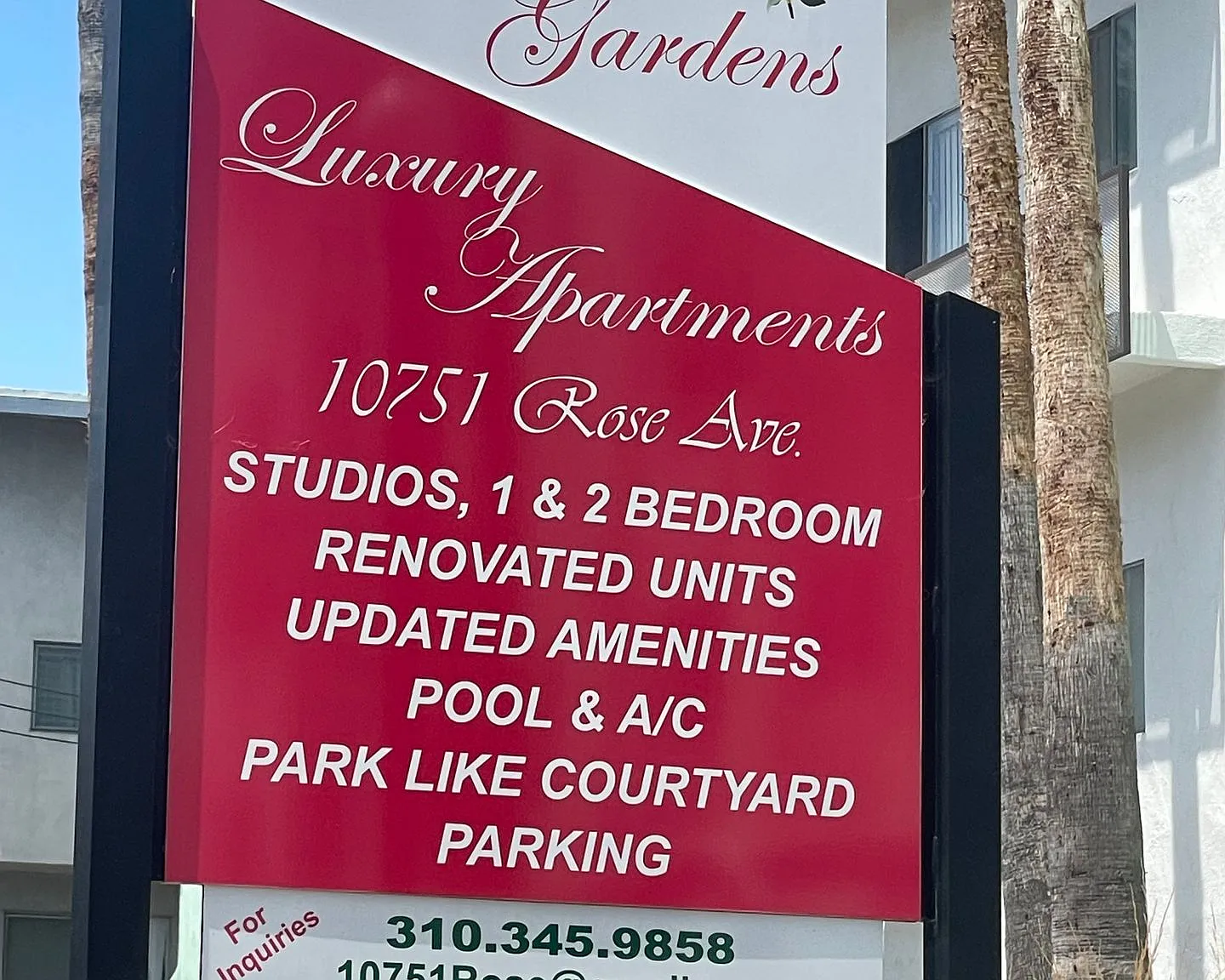 The Diplomat Apartments — Photo 1