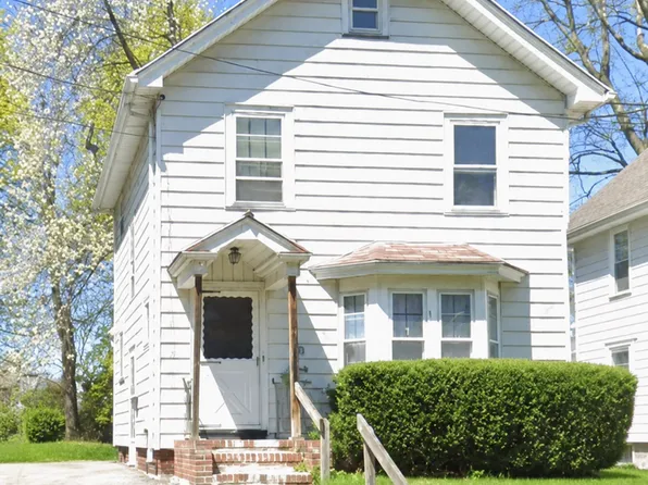 99 Cummings St, Rochester, NY 14609