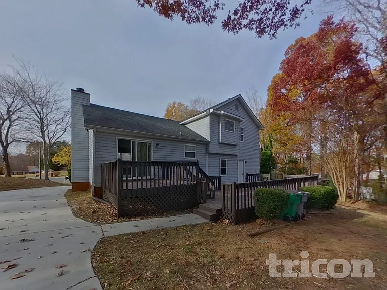 5801 Leaf Ct — Photo 15