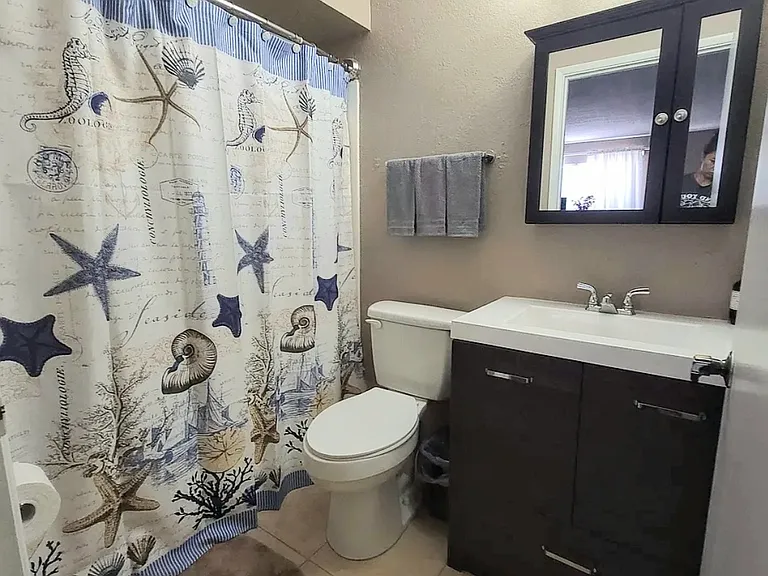328 N Calle Del Chancero — Photo 16