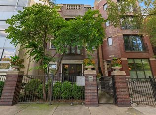 1447 W Thomas St #2, Chicago, IL 60642