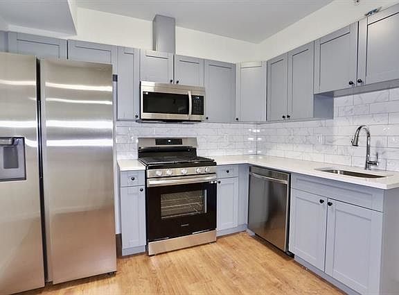 2nd image of 143 Zabriskie St Unit 2A