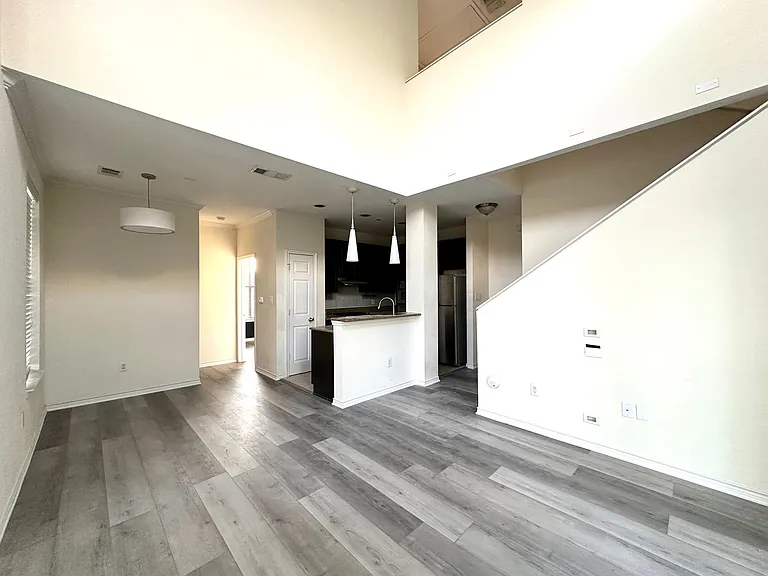 2002 Azure Pointe — Photo 9