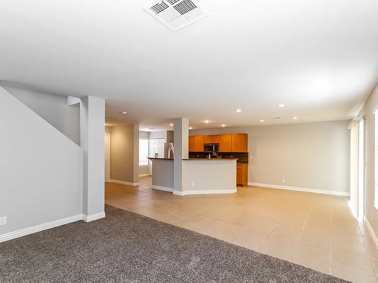 733 Red Bark Ln — Photo 3