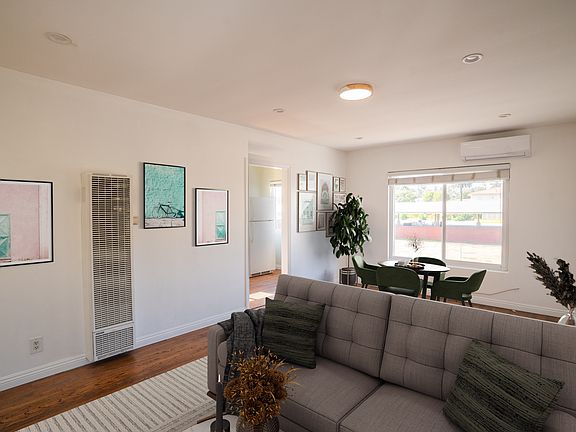 2nd image of 1501 Beloit Ave APT 2