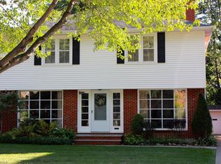 3890 Tyndall Rd, University Hts, OH 44118