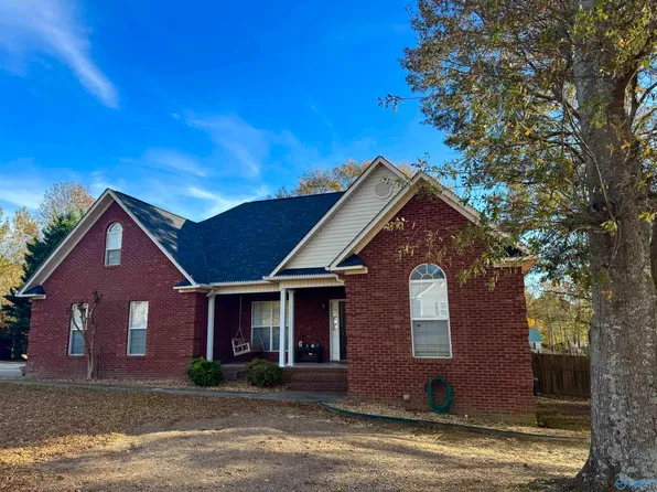 617 Preston Ave, Albertville, AL 35950