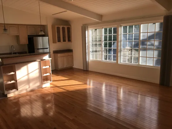 1815 N Beverly Glen Blvd, Los Angeles, CA 90077