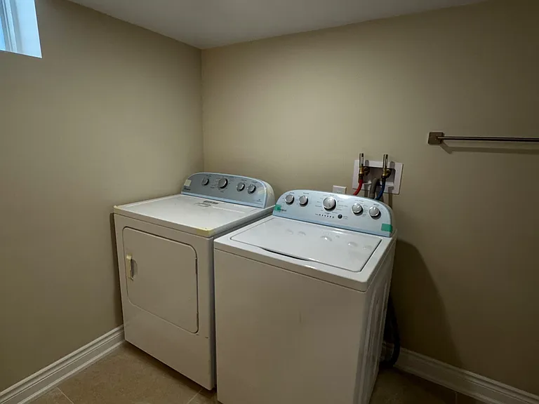 20 Dudley Dr #B — Photo 8