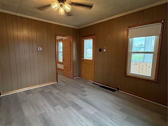 5th image of 540 Mulvane St