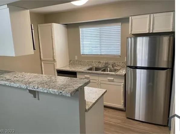 2750 S Durango Dr, Las Vegas, NV