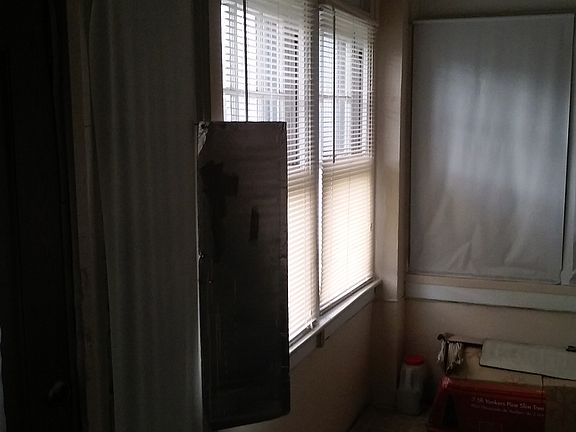 2nd image of 213 N Wycombe Ave