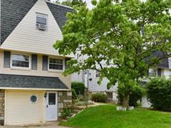 2851 Welsh Rd, Philadelphia, PA 19152