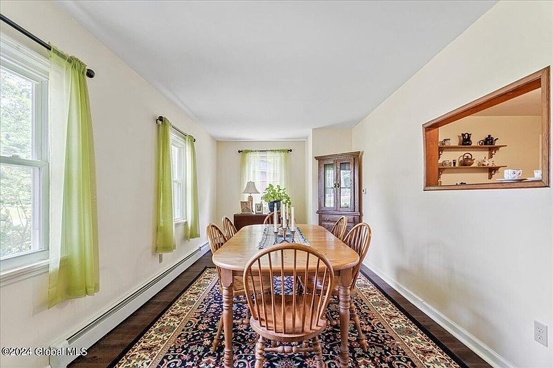 5th image of 1130 Meadowdale Road