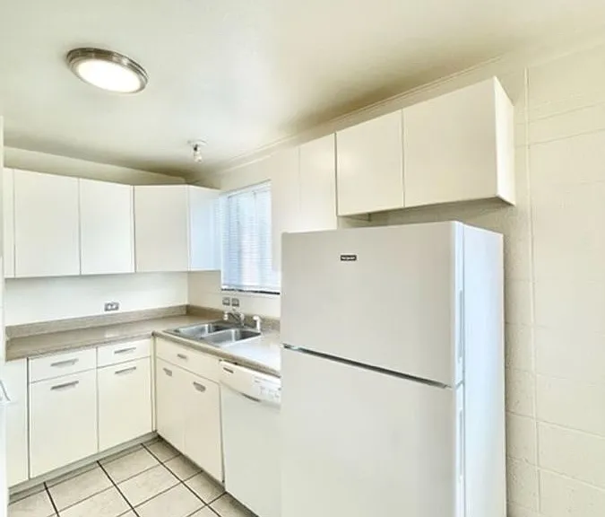 1045 Balsam St #6 — Photo 6