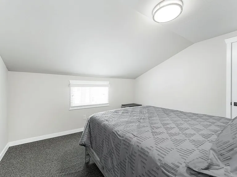 1205 S 7th Ave — Photo 26