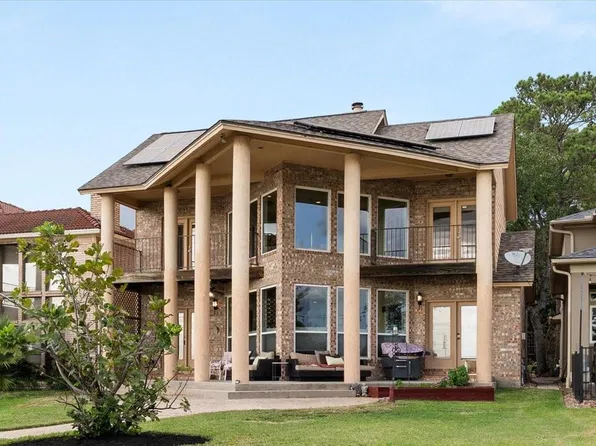 3326 Desert Inn Dr, Montgomery, TX 77356