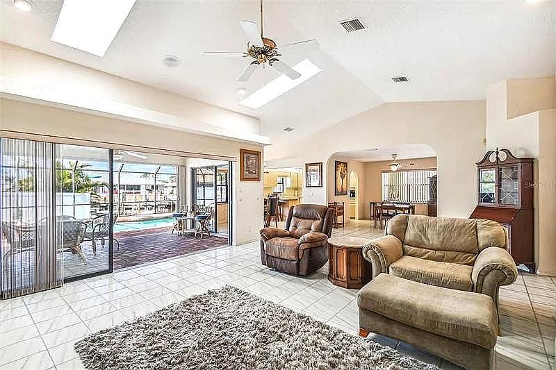 1st image of 19390 Midway Blvd