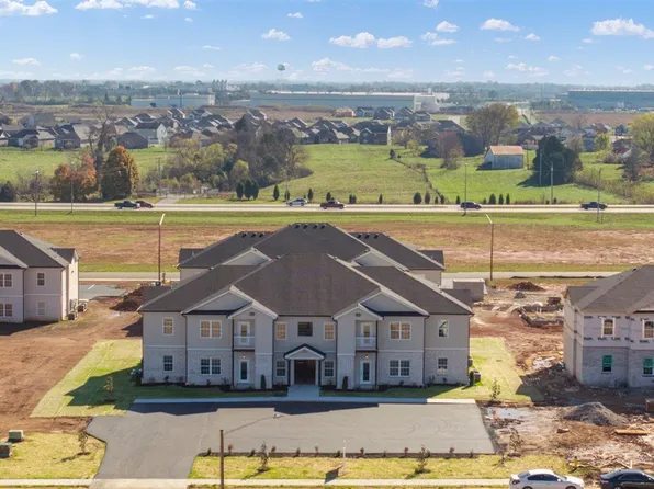 355 Hillview Mls, Bowling Green, KY 42103