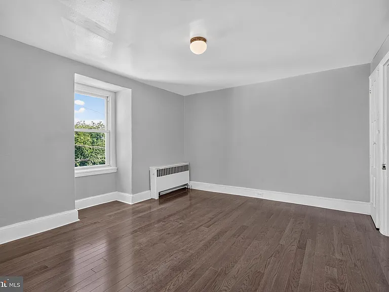 45 E Pastorius St #B — Photo 8