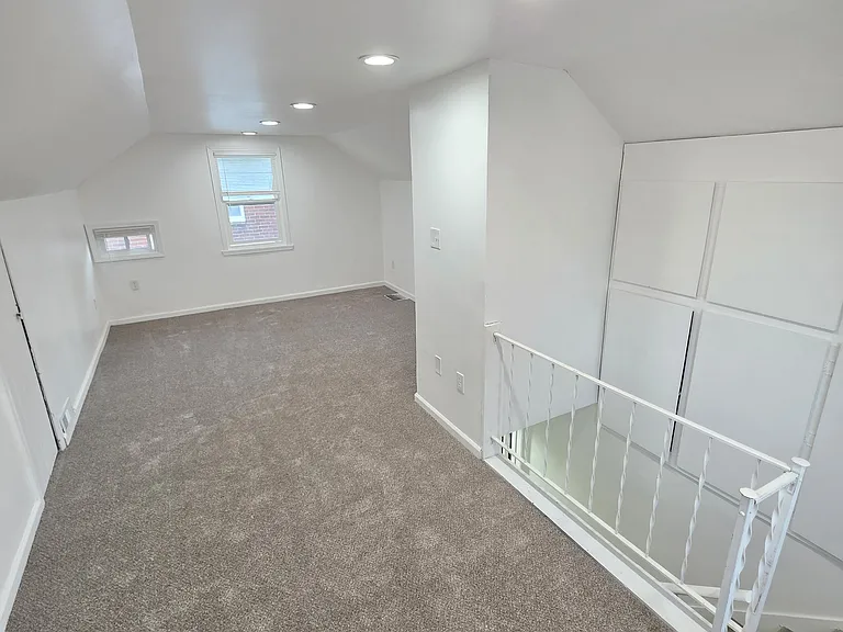 11415 Auburn St — Photo 21