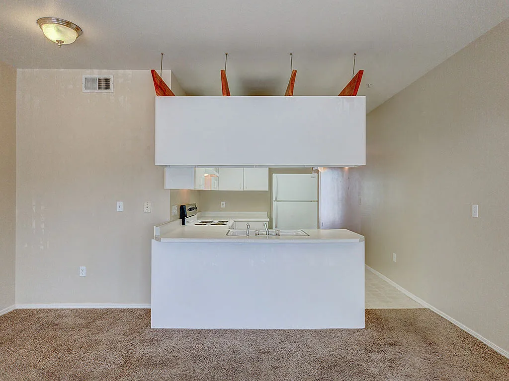 C.W. Moore Apartments — Photo 4