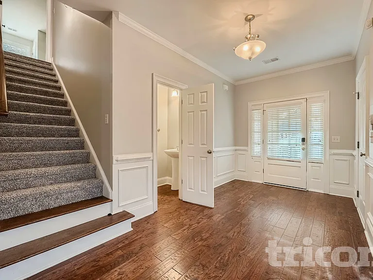87 Thomas Place Dr — Photo 23