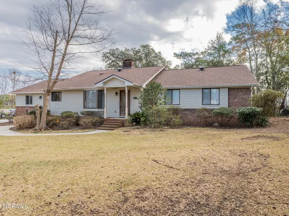 126 Hunting Bay Drive, Cape Carteret, NC 28584
