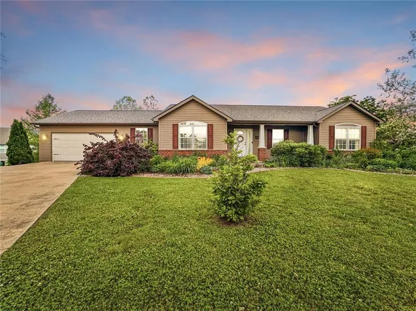 106 Juliana Ct, Columbia, IL 62236