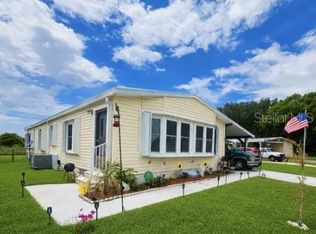 475 Papaya Cir, Barefoot Bay, FL 32976