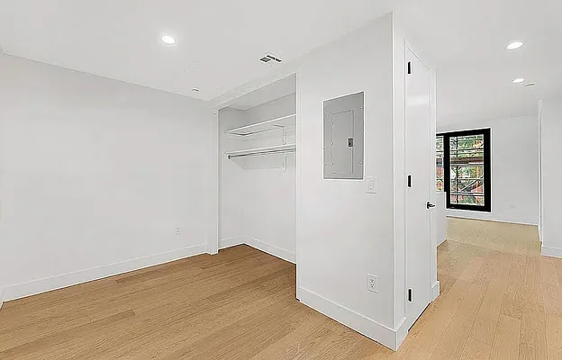 Rented by West 124th Manager LLC | media 93