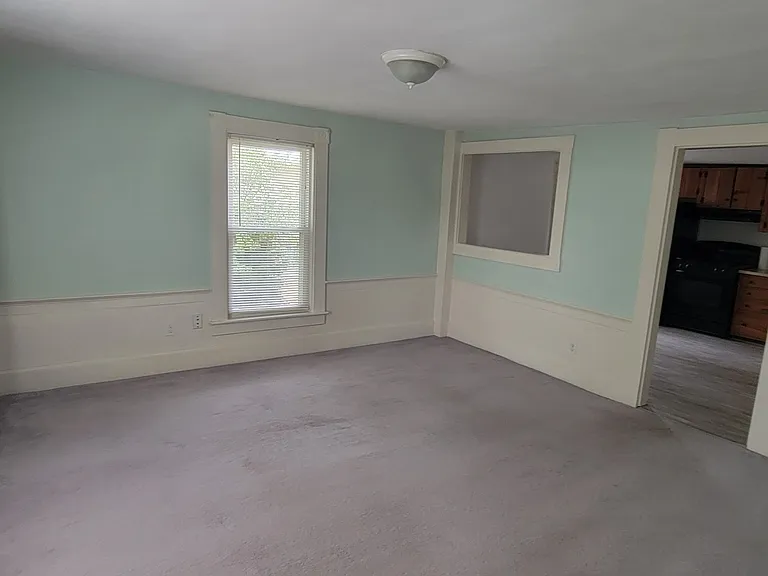68 Pleasant St #4A — Photo 3