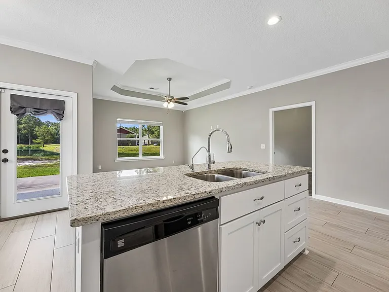 326 Gary Cir — Photo 16