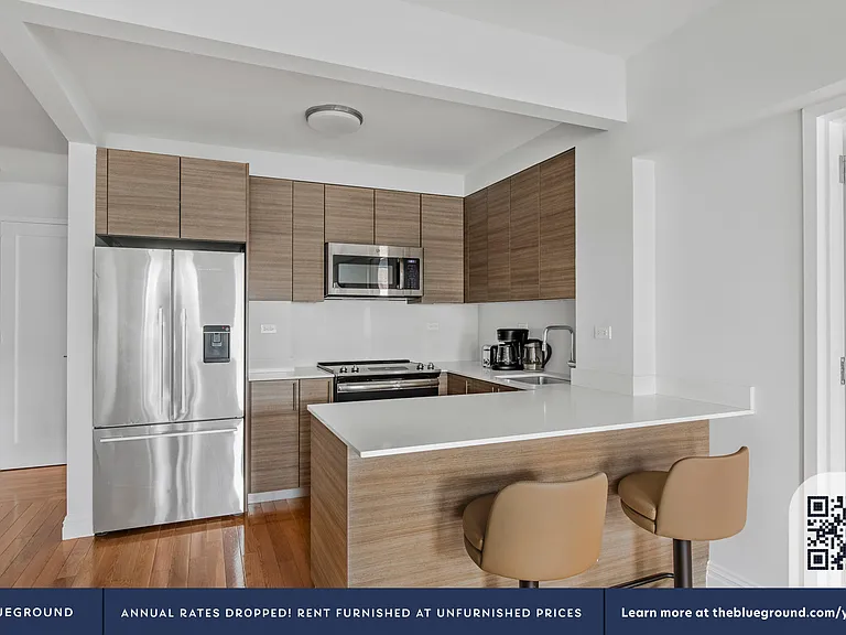 210 W 70th St #918 — Photo 8