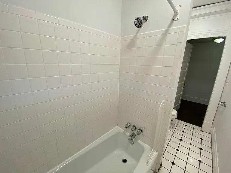 E Norwich Ave 4-16 SSR — Photo 39