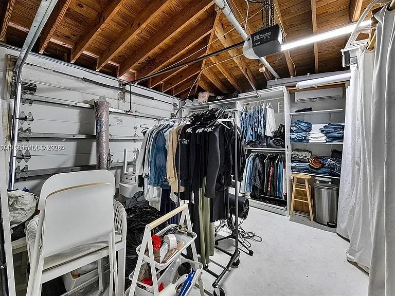 1255 NE 93rd St — Photo 94