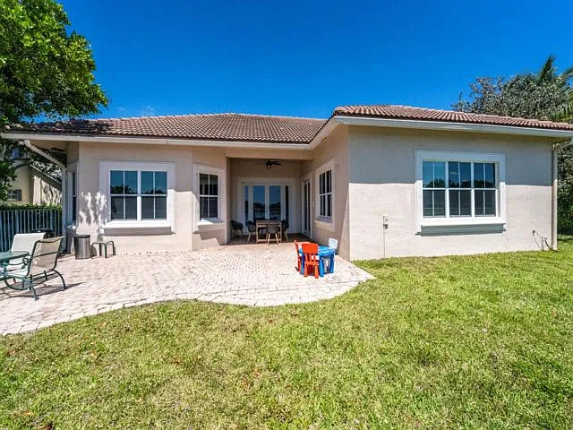 1250 Placid Ct — Photo 7