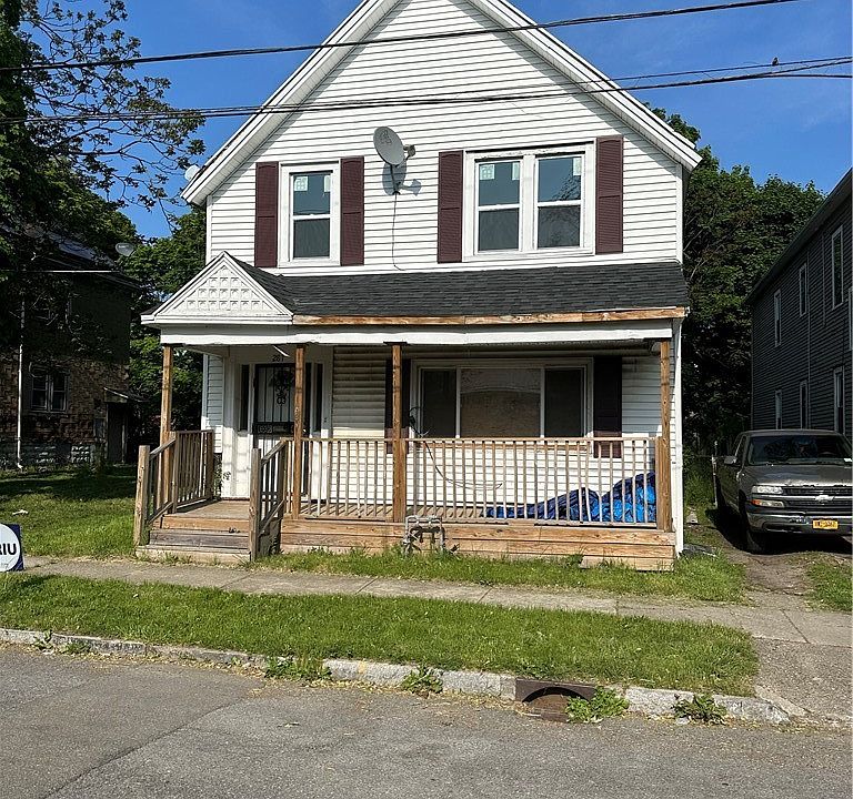 1st image of 287 Peach St