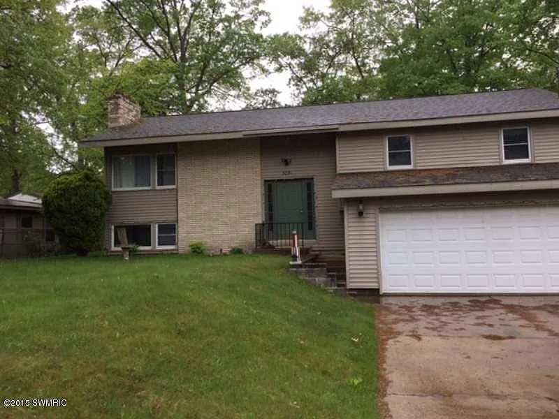 3051 Leon St photo 1