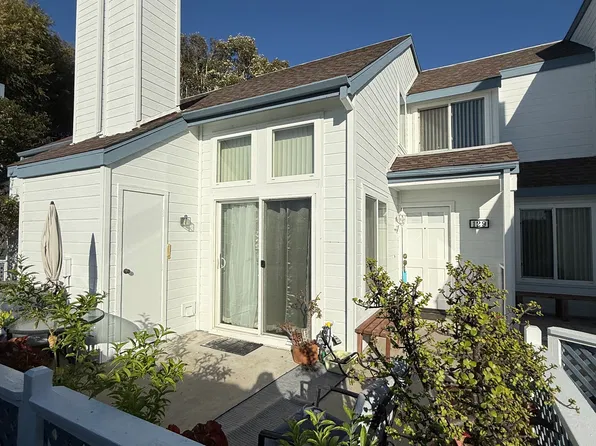 129 Greenmoor, Irvine, CA 92614