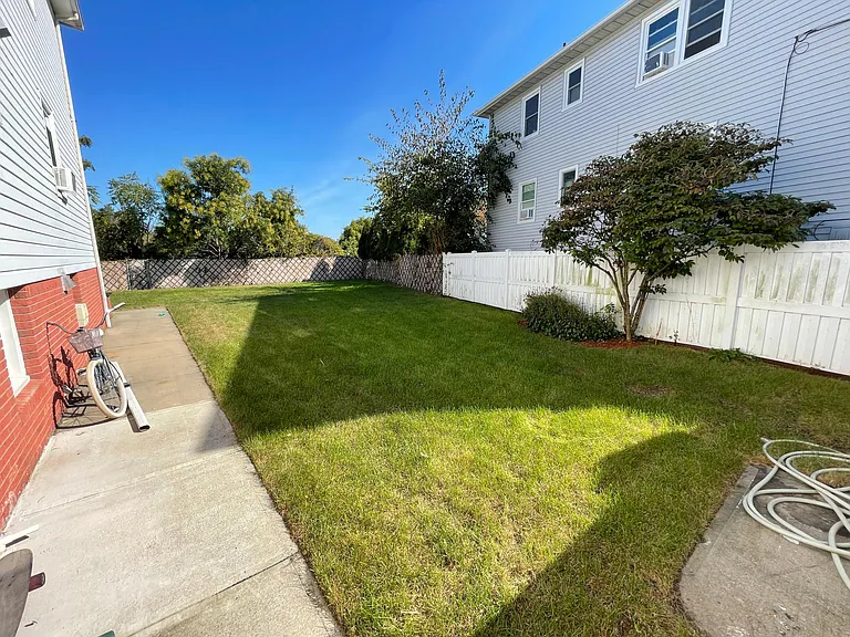 25 Valley Ct #2 — Photo 15