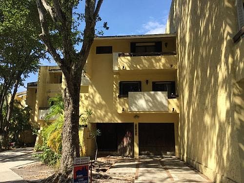 1st image of 2539 NE 135th St