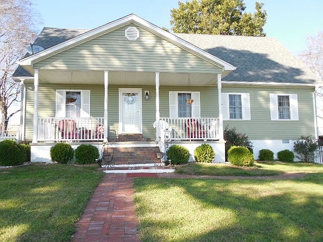 1st image of 871 Lampton Ln