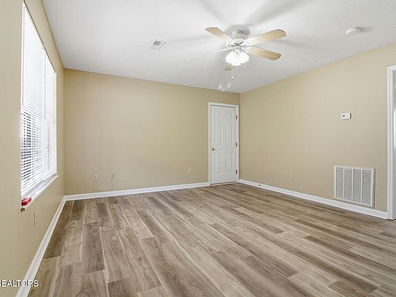 4th image of 347 Ritz View Dr #A