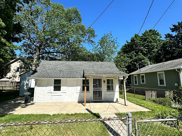 115 Elderberry Ave — Photo 8