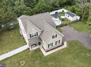 5 Heffner Rd, Royersford, PA 19468