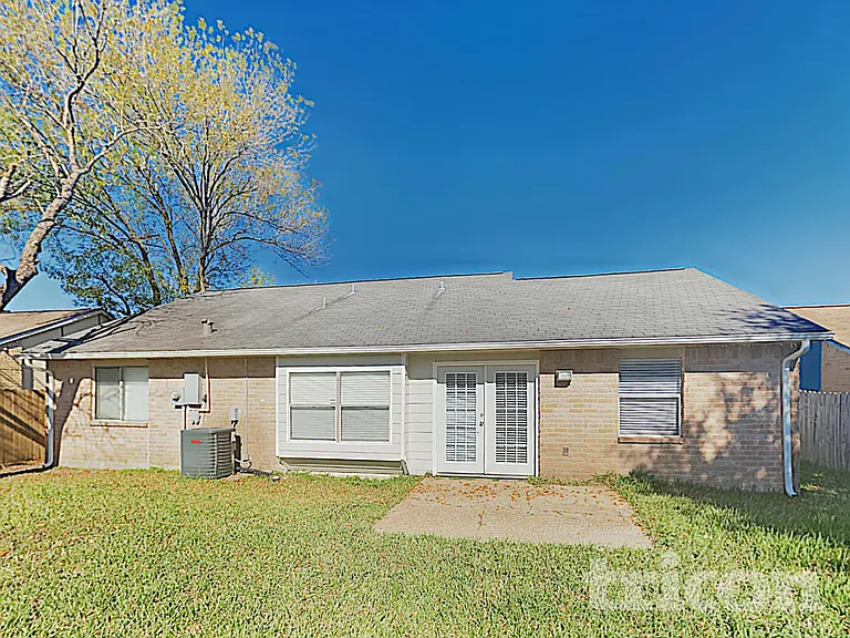 17503 Nordway Dr — Photo 15