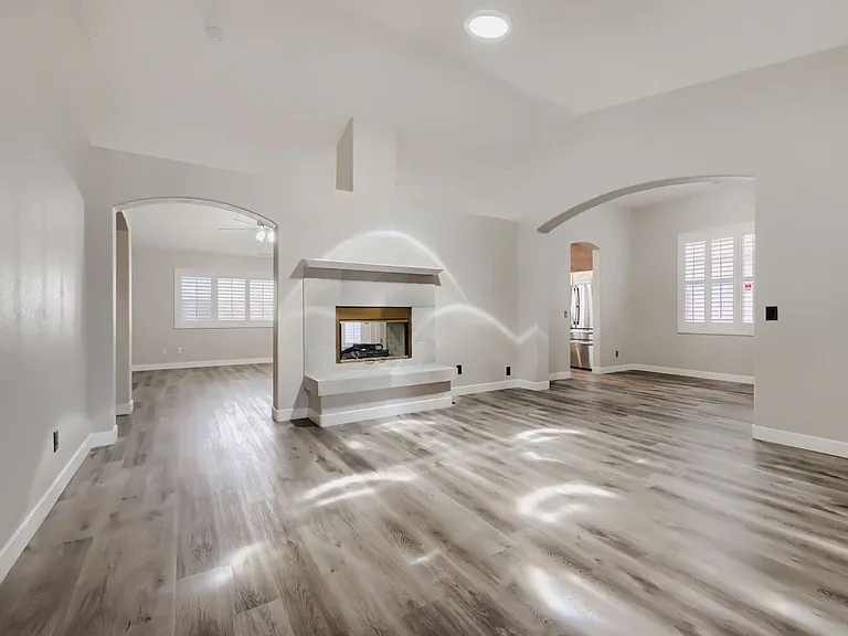 4407 Golden Palomino Ln — Photo 6