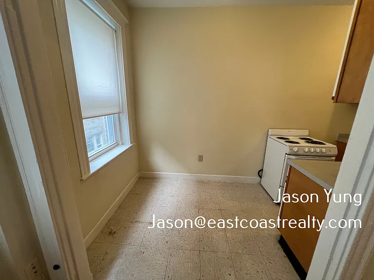 237 Kelton St #10 — Photo 6